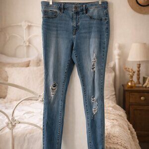FREE w bundle of 2+  Distressed Skinny Jeans Size 14 Raw Hem